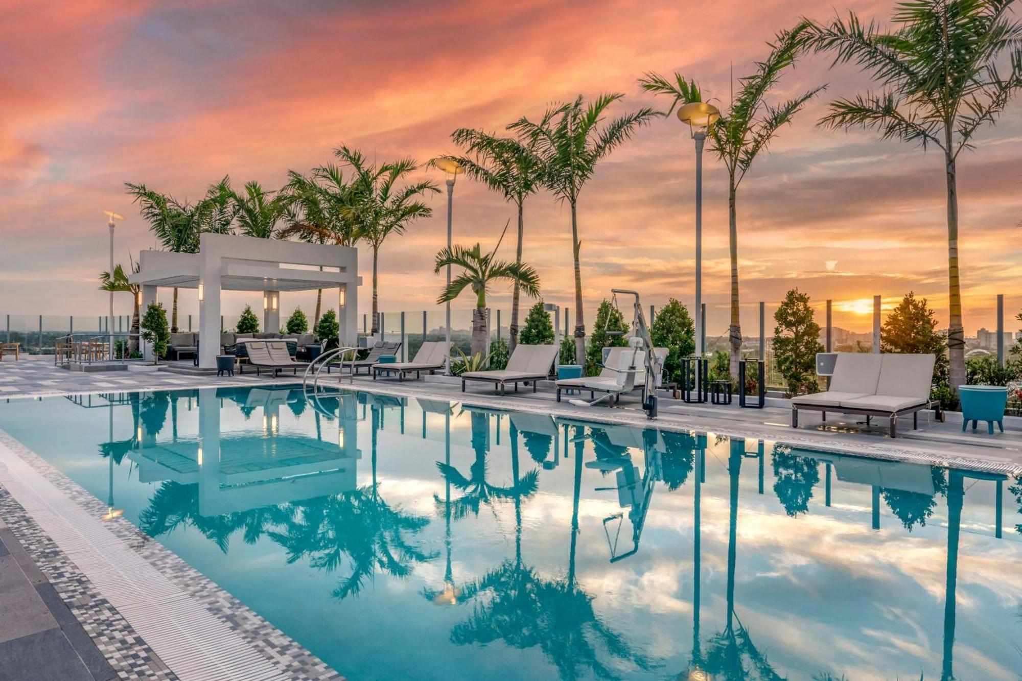 Courtyard By Marriott Fort Lauderdale Downtown Kültér fotó